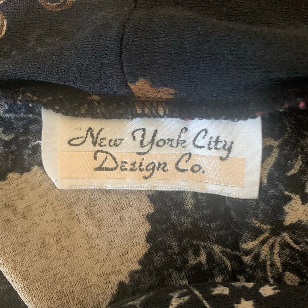 New York City Design Company Black and Brown Floral Sheer Top - Picture 6 of 8